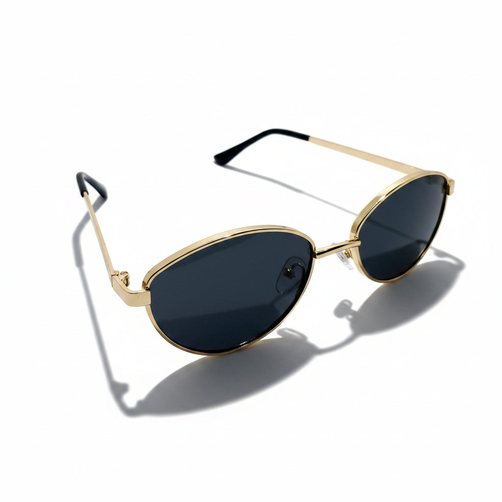 Caputto – Golden Cat Eye Elegance